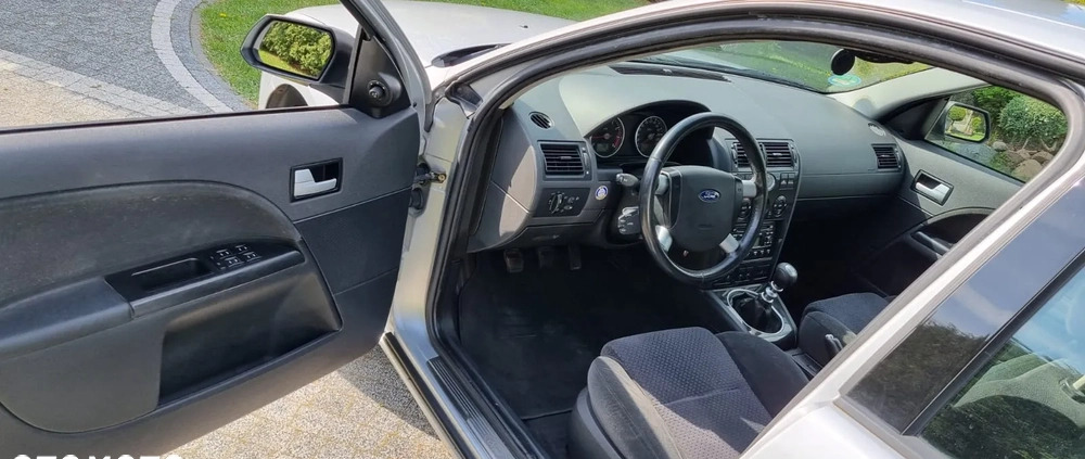 Ford Mondeo cena 3950 przebieg: 225000, rok produkcji 2001 z Trzcińsko-Zdrój małe 137